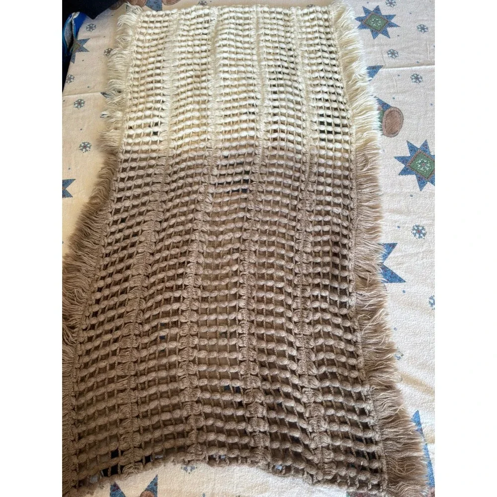 Boho Womens Steve Madden Ombre Open Knit Fringed Scarf OS Cream Tan‎